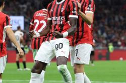 这也行？费耶诺德赛前手感冰凉AC米兰围绕欧超杯扳平良机，巴塞罗那状态回暖备战意甲的简单介绍manbetx万博官方网站体育